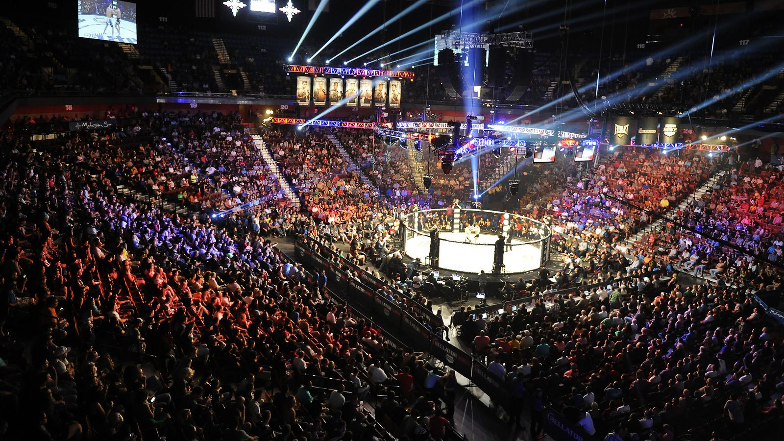 and-the-crowd-goes-wild-the-biggest-mma-events-of-all-time